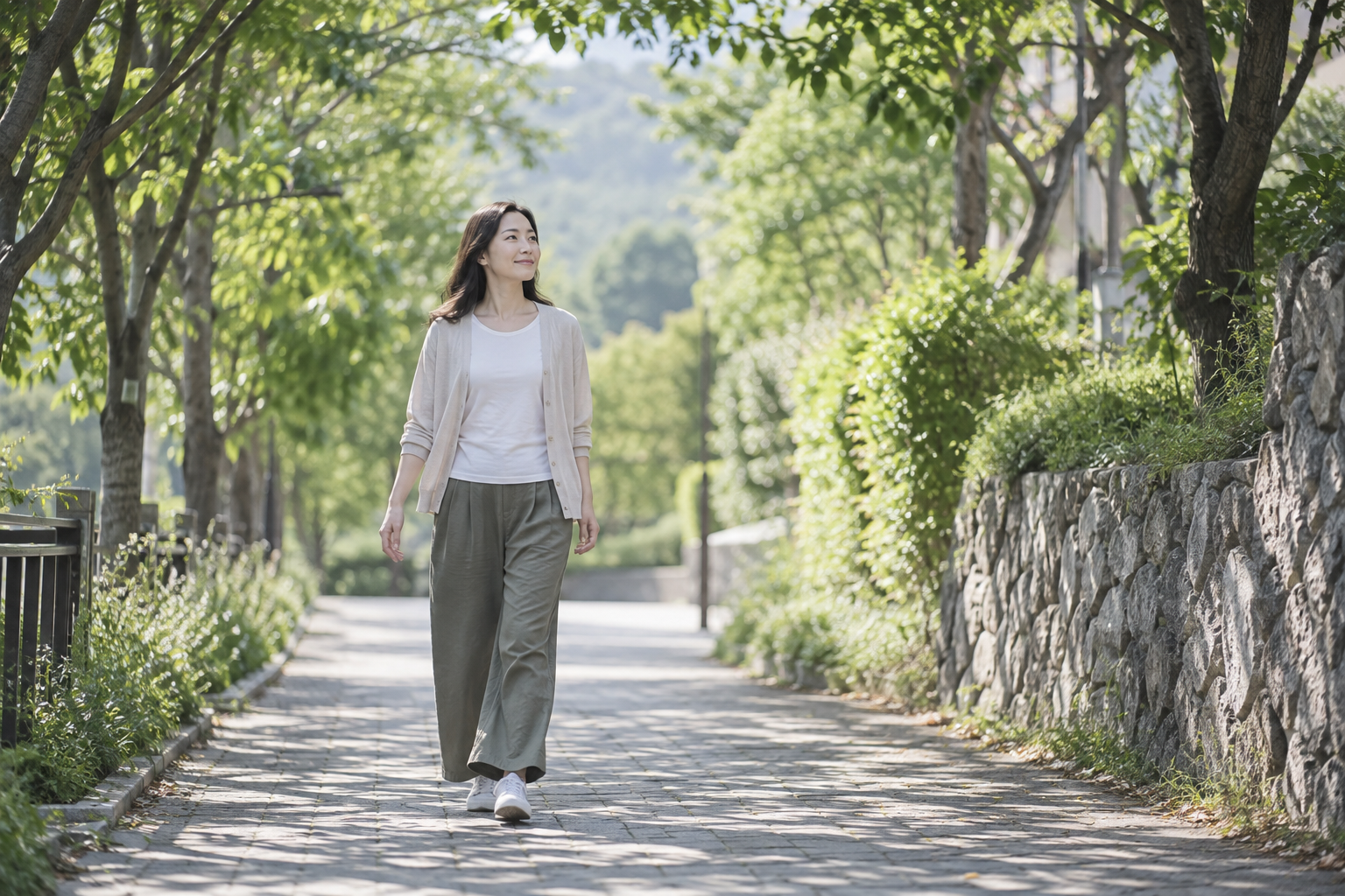 코로나 후 피로 회복을 위한 가벼운 걷기 이미지